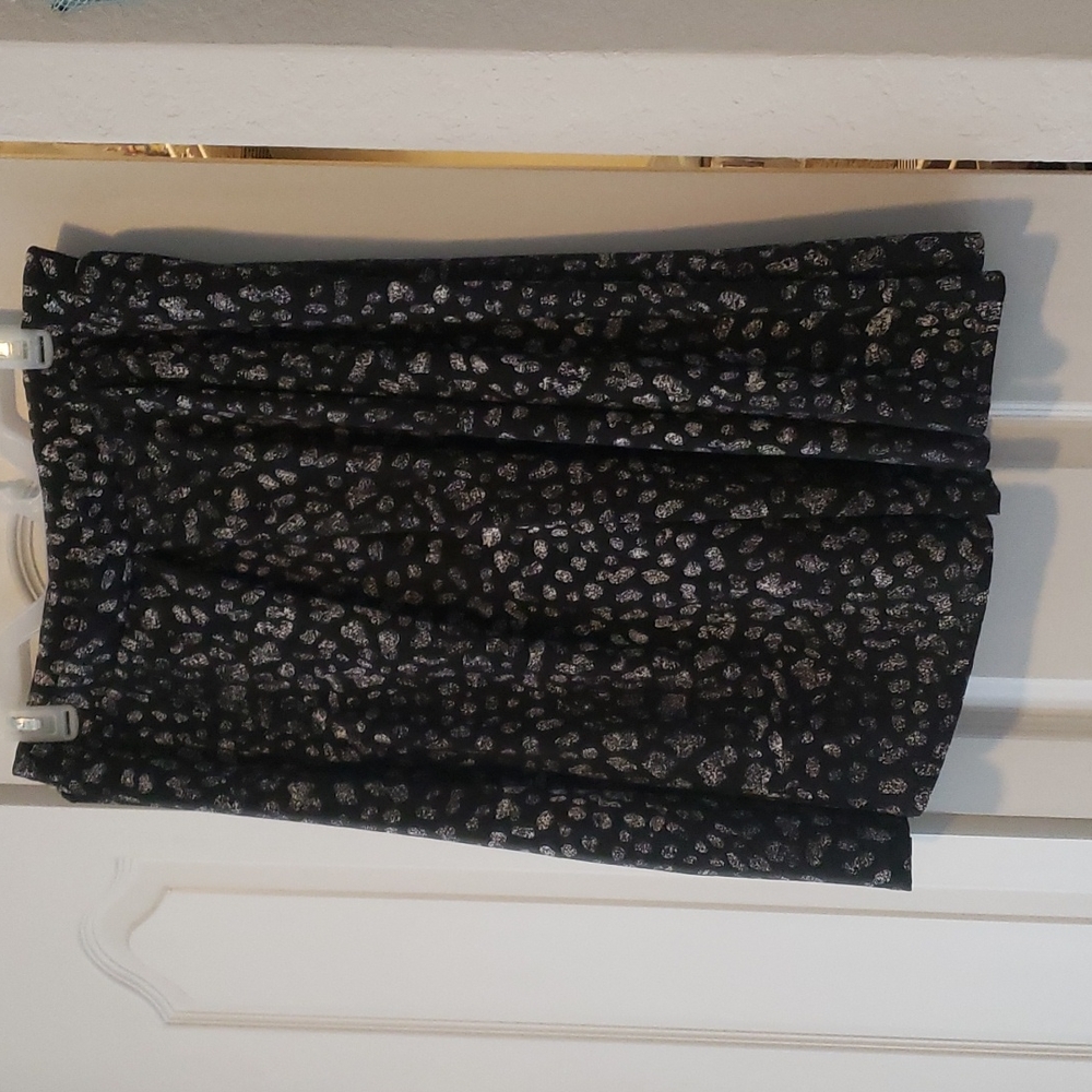 Lularoe black and white cheetah print Madison skirt size xl